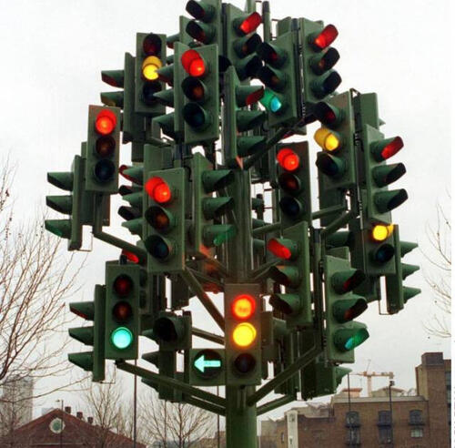 Dining by Traffic Light: Green Is for Go, Red Is for Stop