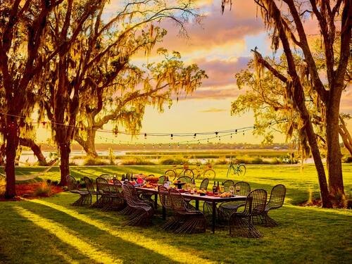 Suggestive Behaviour - a poem by Repercussionist - All Poetry